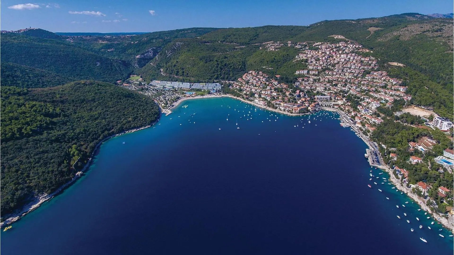 Beautiful Home In Labin With House A Panoramic View Дом отдыха Лабин